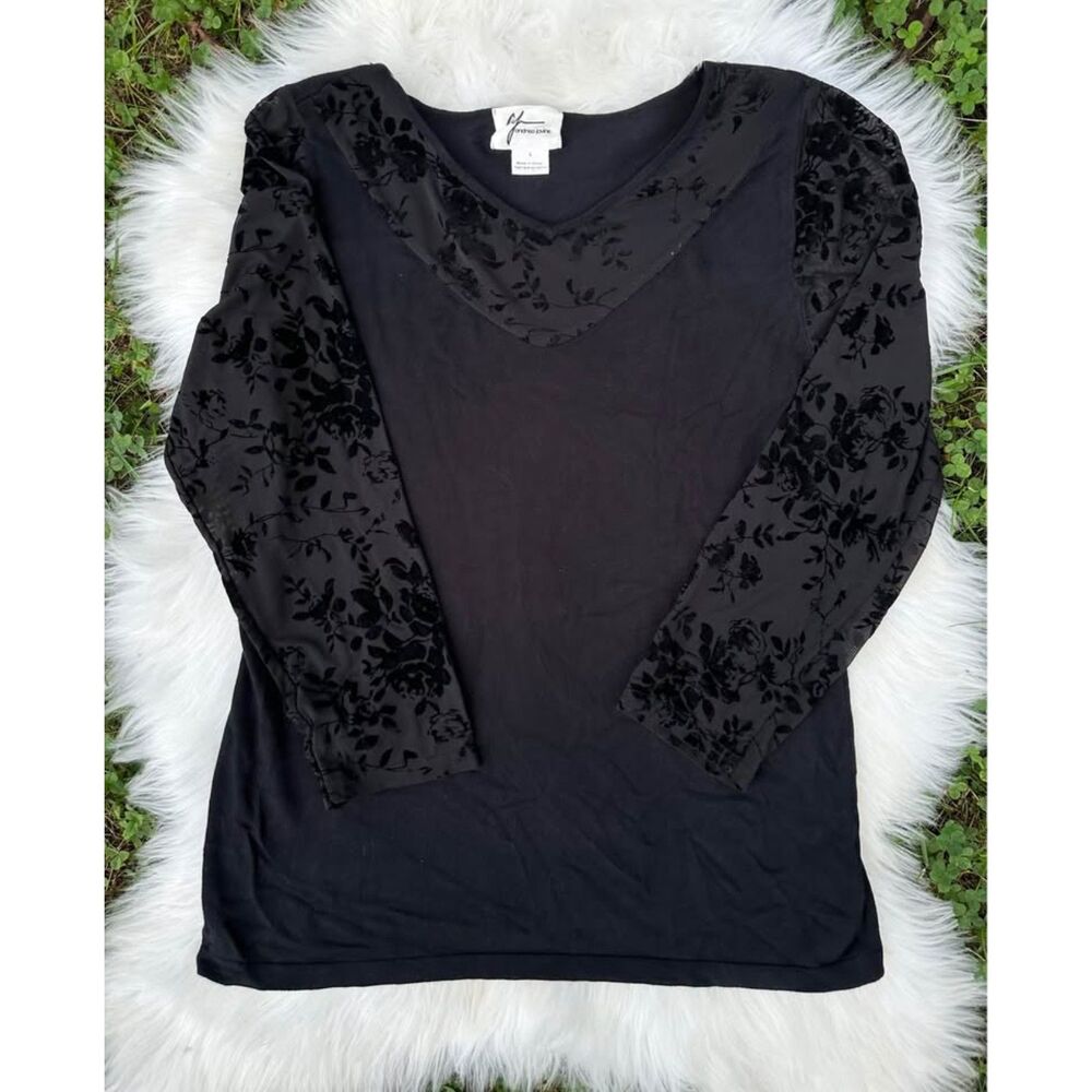 Andrea Jovine Black Floral Sheer Top Size Large